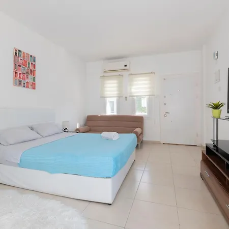 1 комн. 70м до пляжа. аквапарк* Apartamento *